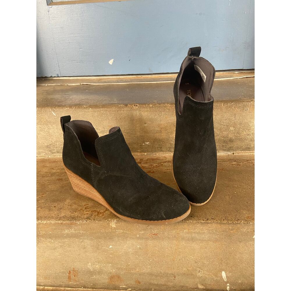 TOMS Kallie Black Suede Ankle Bootie